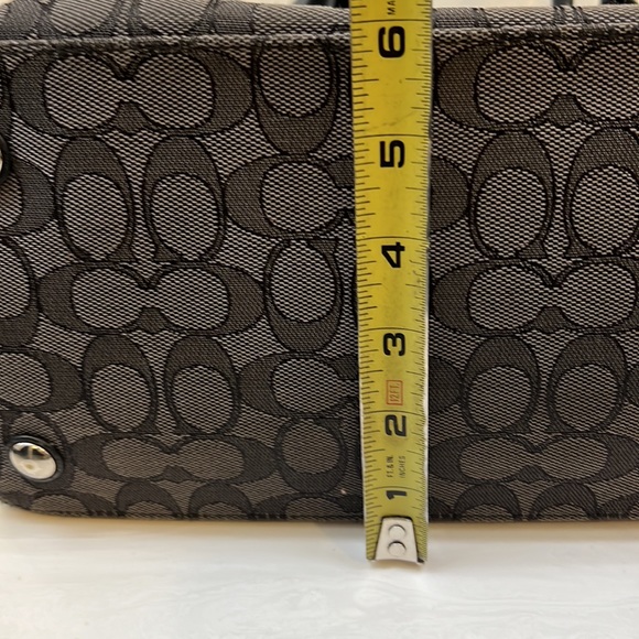 Coach Purse - Picture 4 of 9